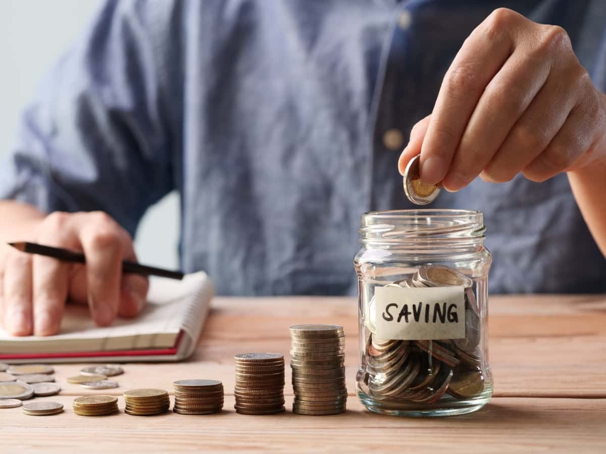 savings-money-jar-concept